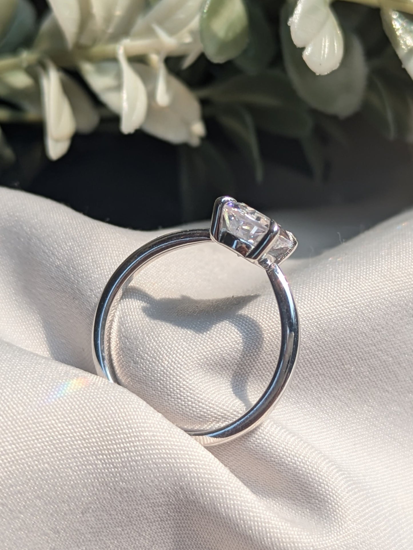 Mavis Low Setted Silver Oval Ring