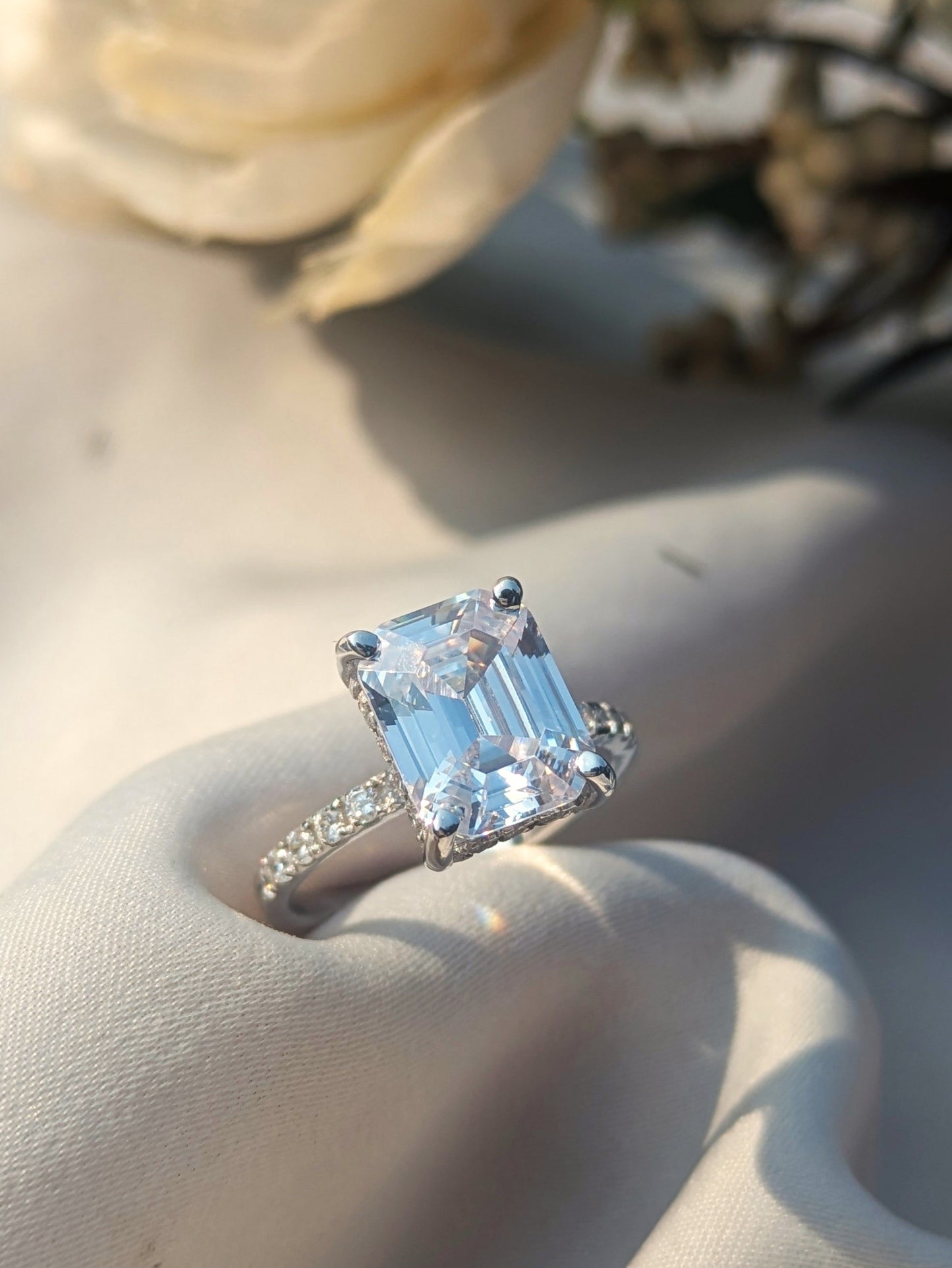 Lara Emerald Solitaire Silver Ring