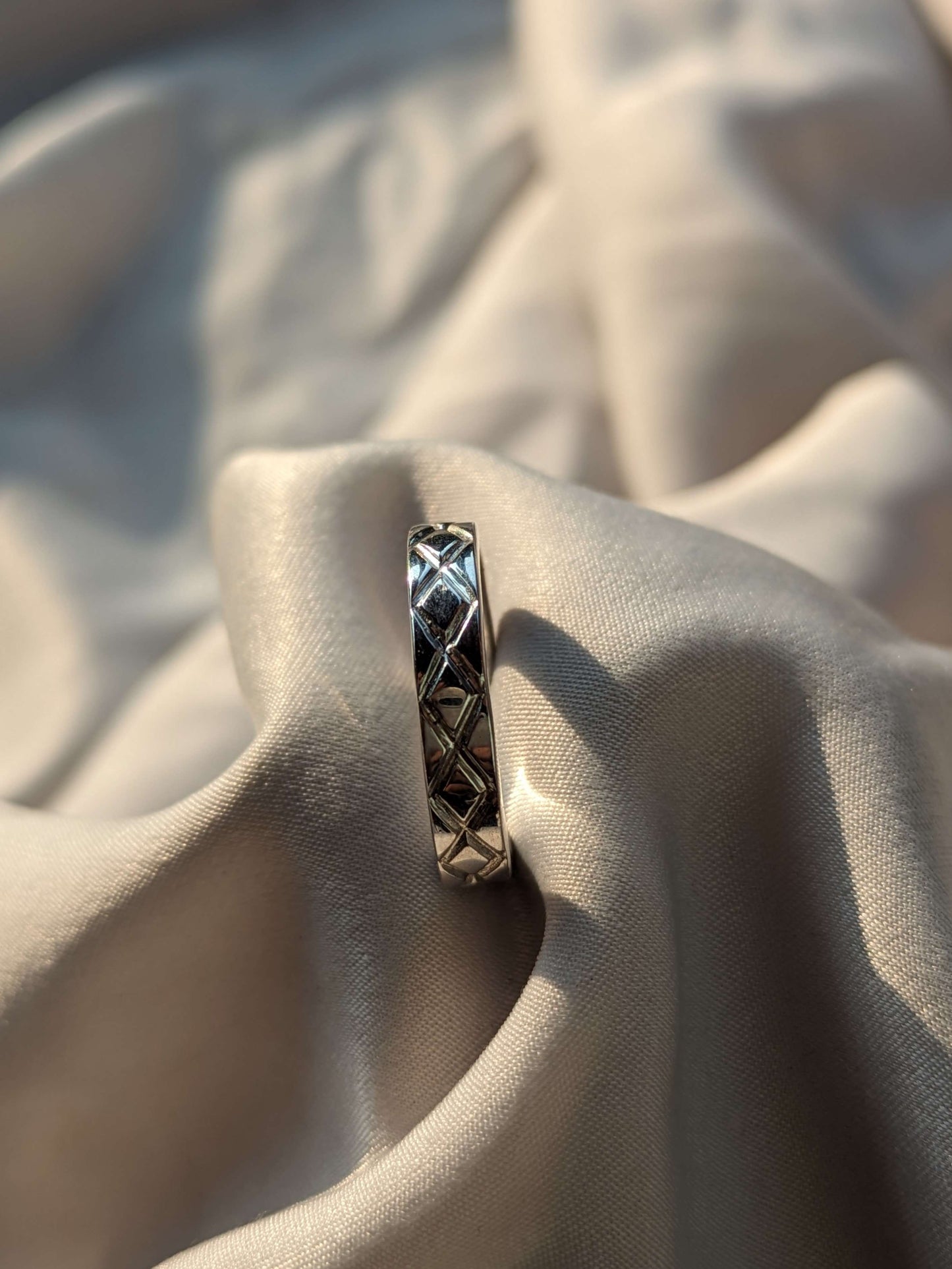Ada Silver Criss-Cross Band