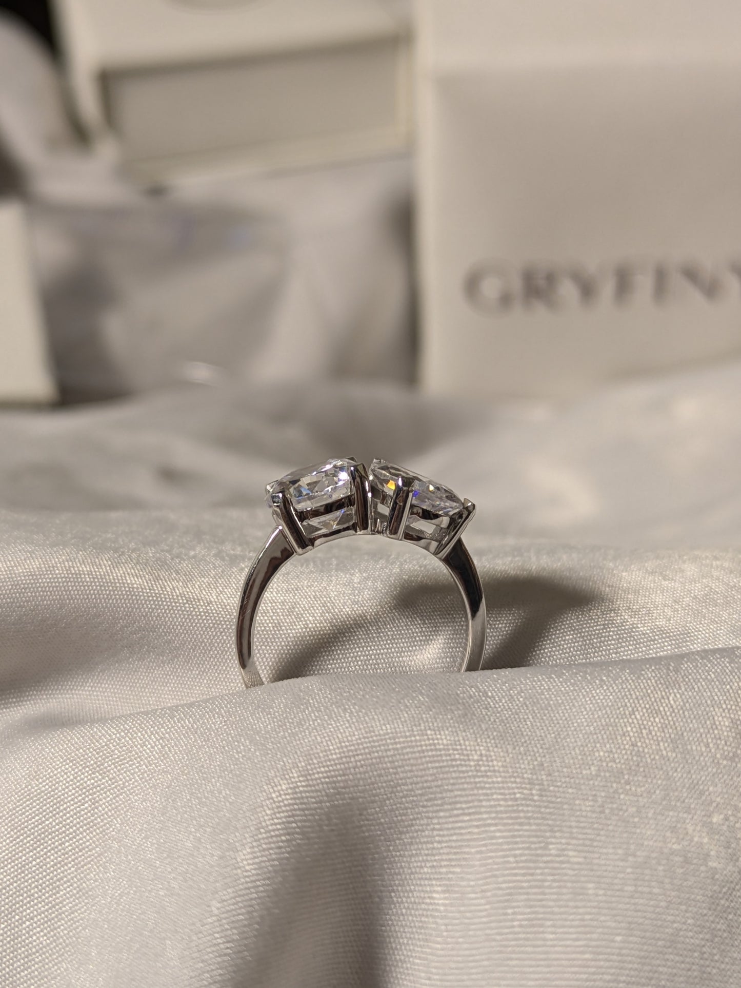 Pear & Round Toi Et Moi Solitaire Silver Ring