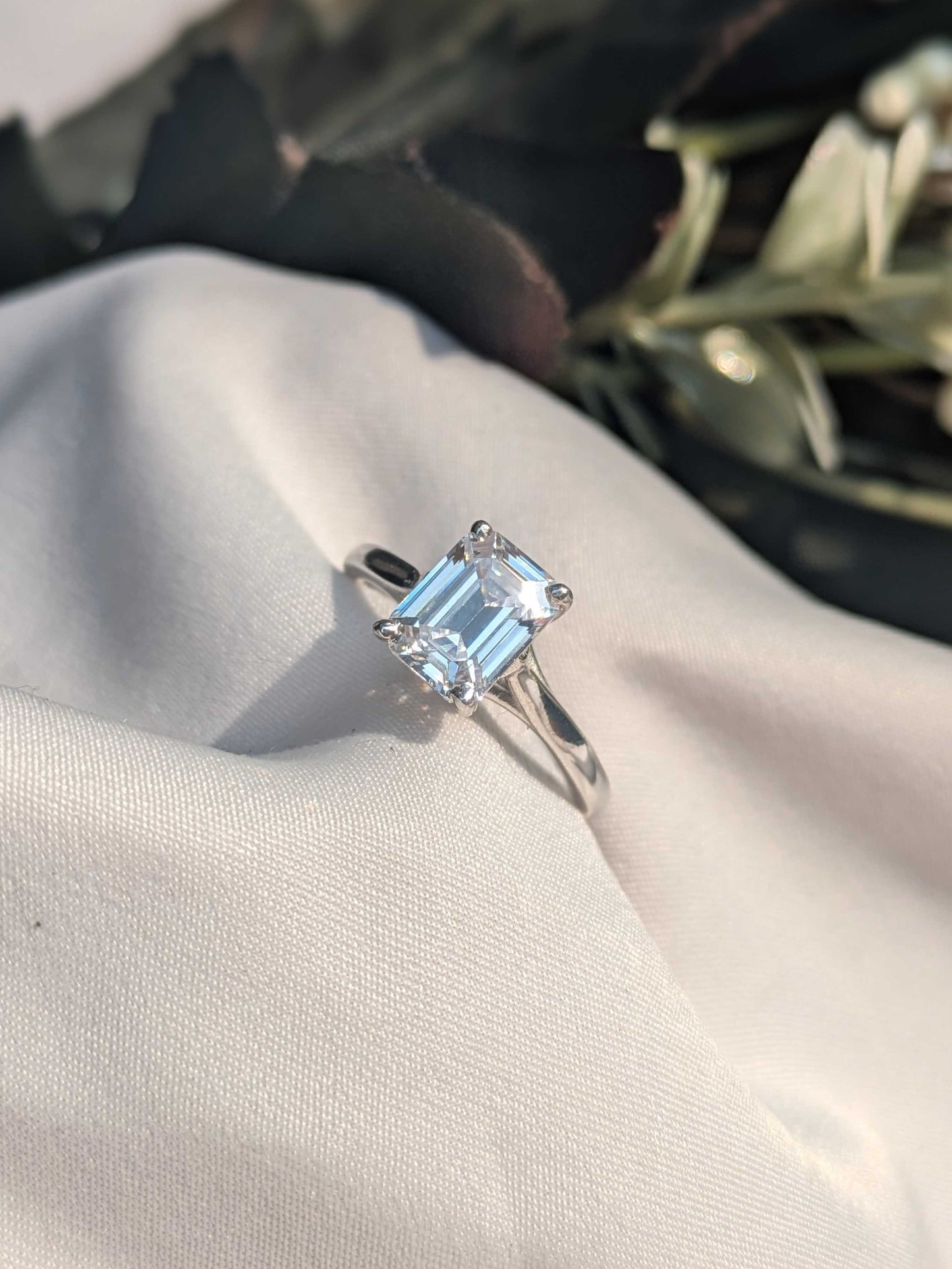 Erza Silver Emerald Solitaire Ring