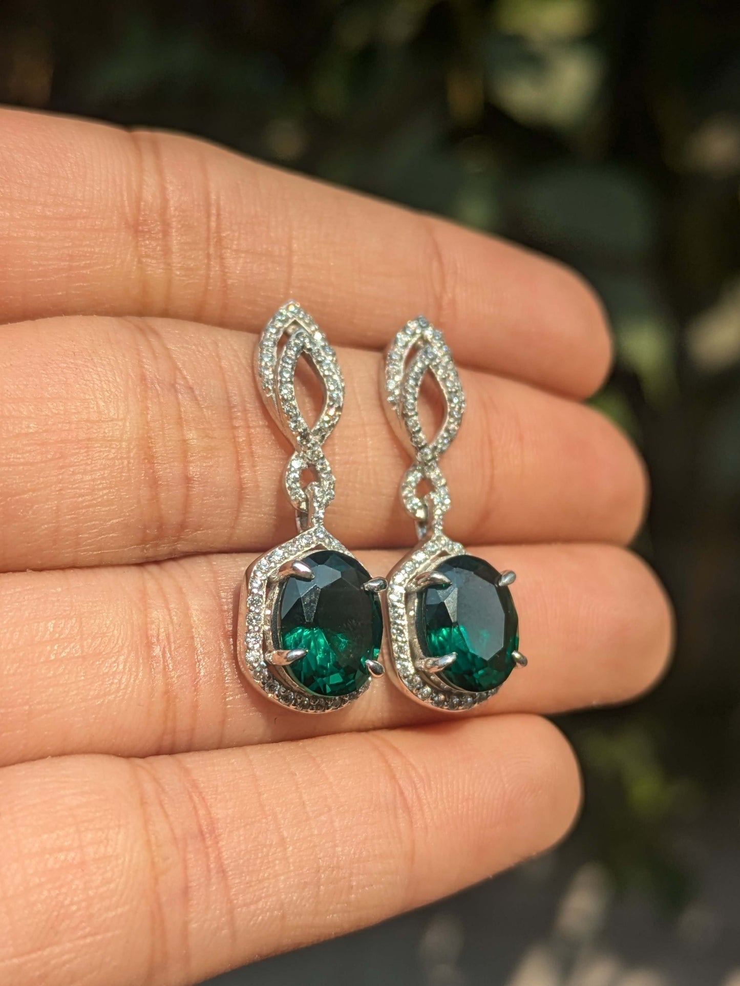 Green Oval Silver Dangler Earrings