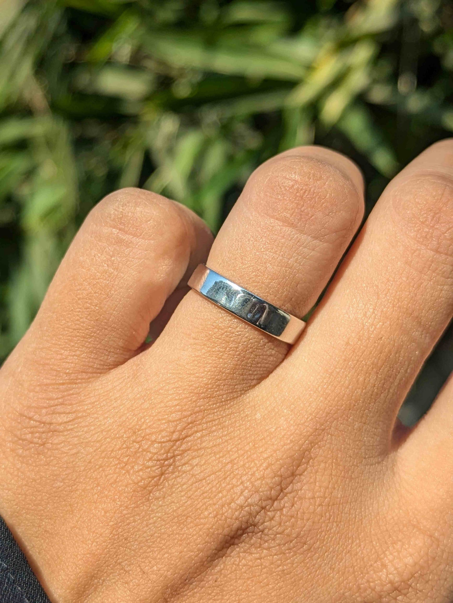 Classic 4 mm Thick Silver Band