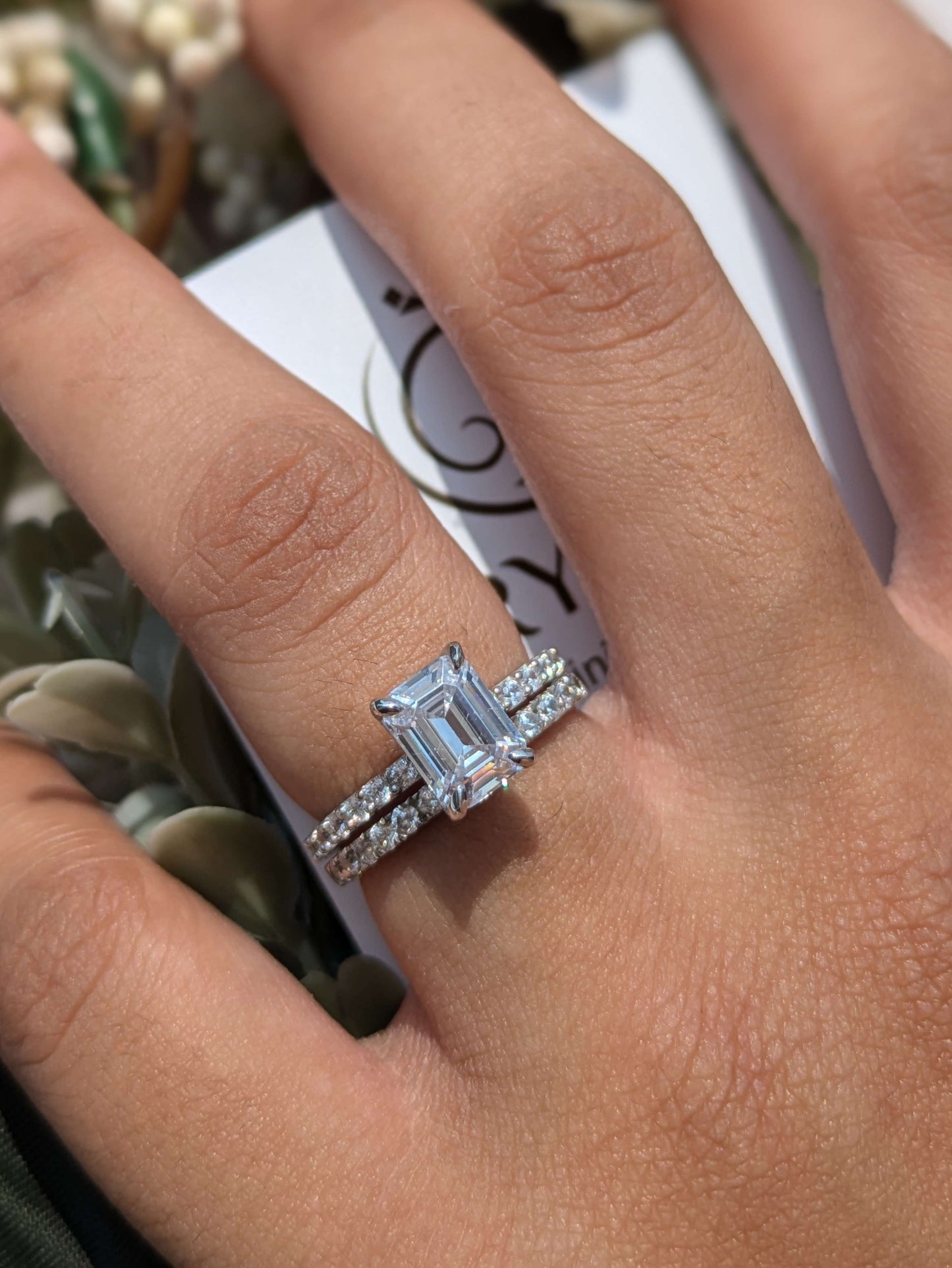 Remi Small Emerald Solitaire Silver Ring