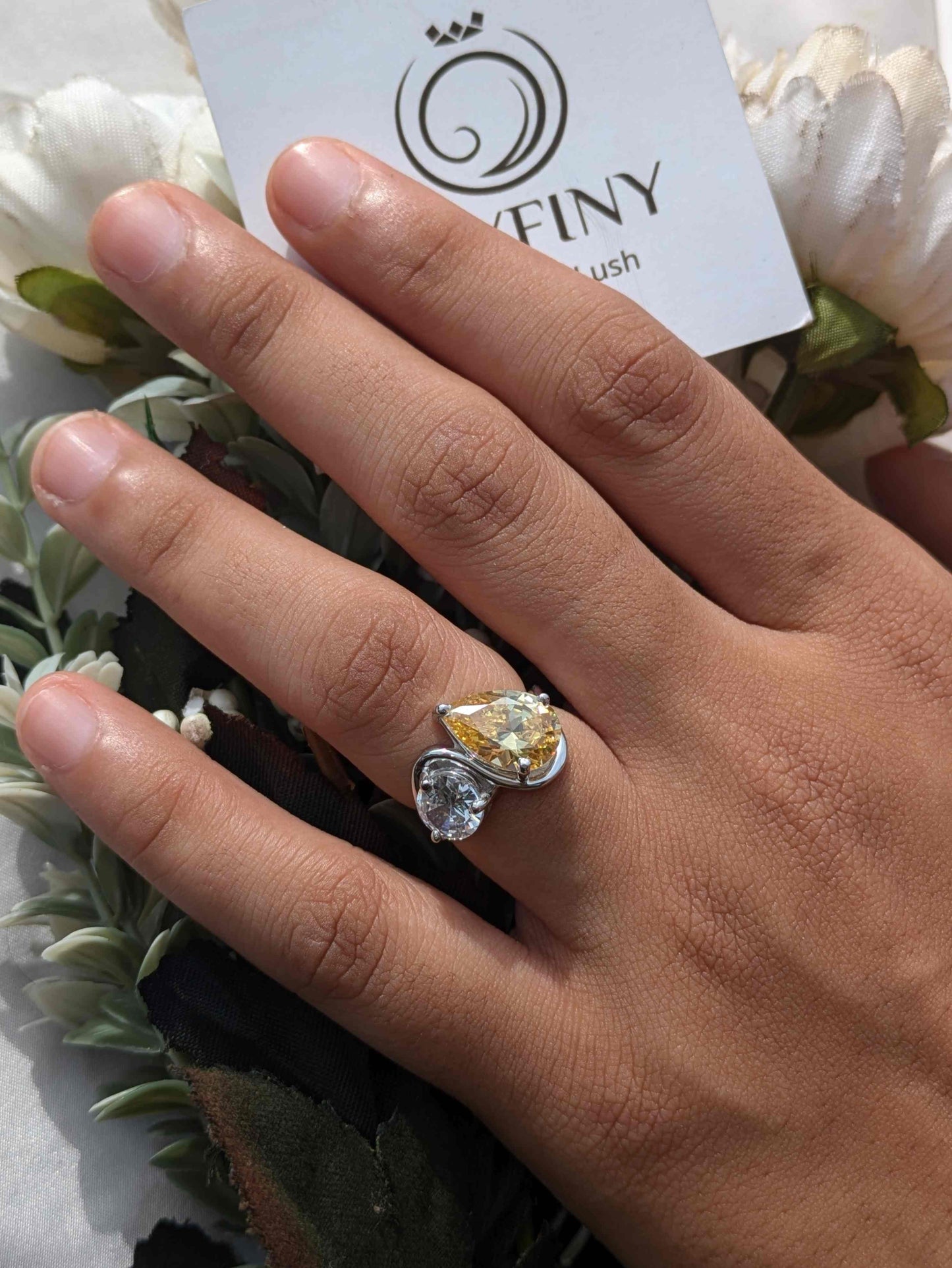 Nova Pear & Round Toi Et Moi Silver Ring