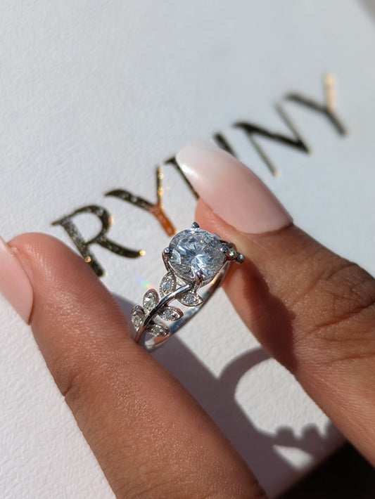 Celeby Floral Shank Silver Solitaire Ring