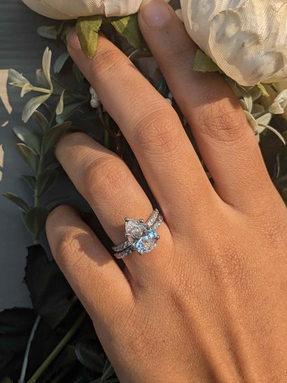 Gloria Pear Solitaire Silver Ring