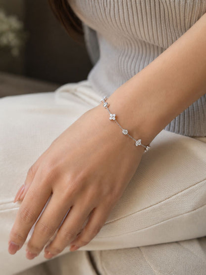Star & Round Silver Chain Bracelet For Women (Adjustable upto 7 inch)