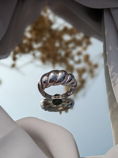 Eva Silver Classy Croissant Ring