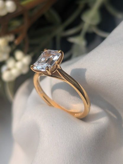 1.6Ct Erza Silver Emerald Solitaire Ring