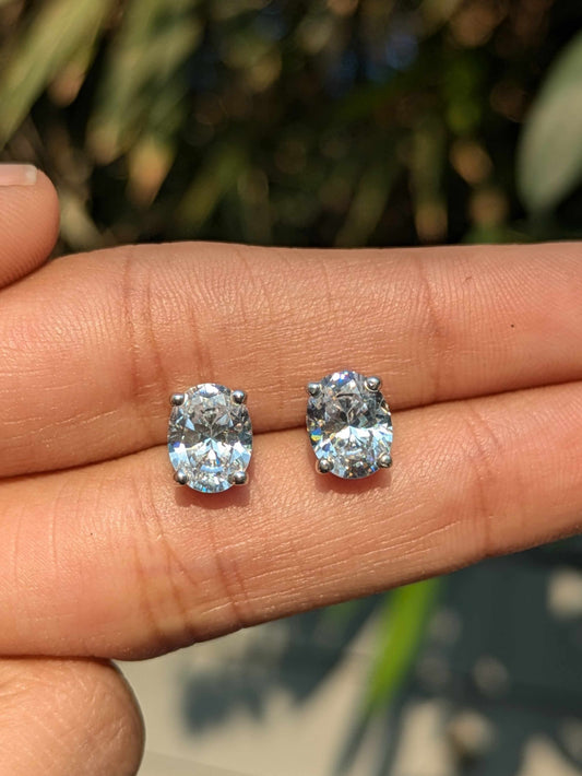 Oval Stud Silver Earring