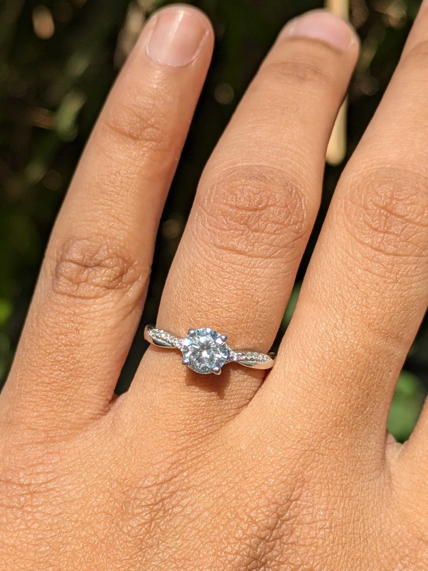Juvia Silver Solitaire Ring