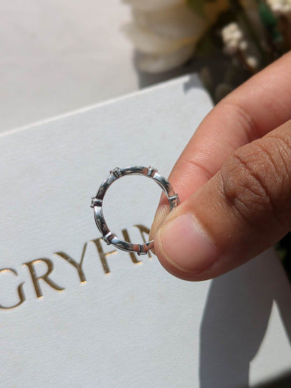 Eterna Infy Round Silver Stackable Ring