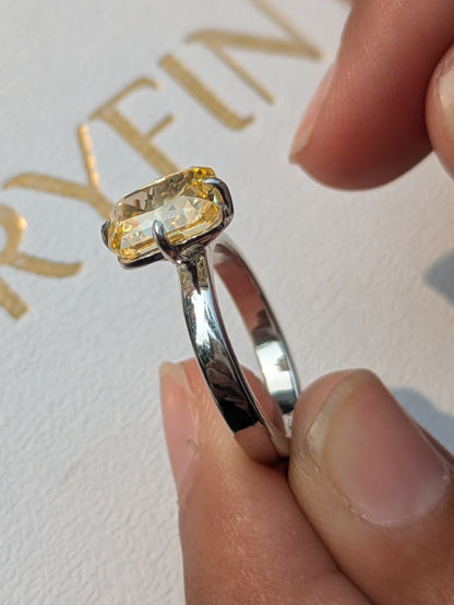 Yellow Radaint Ice Crushed Silver Solitaire Ring For Women