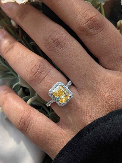 Yellow Radaint Ice Crushed Silver Ring For Women