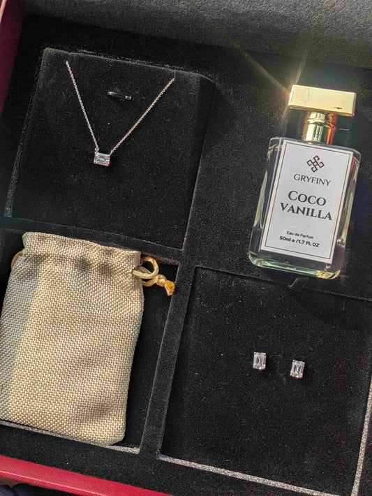 1.8 ct Emerald Silver Earrings & Pendant Gift Set For Her