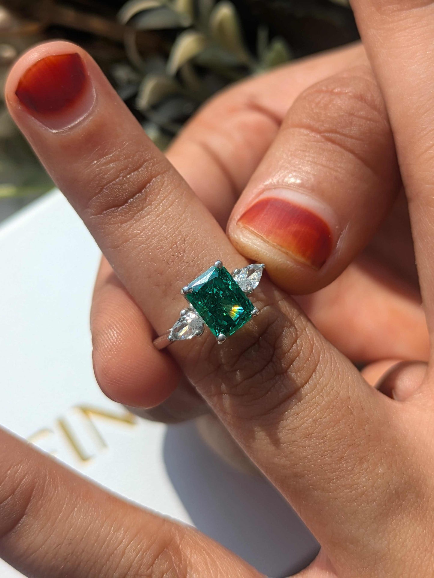 2Ct Green Ice Crushed 3 Stone Silver Ring For Women