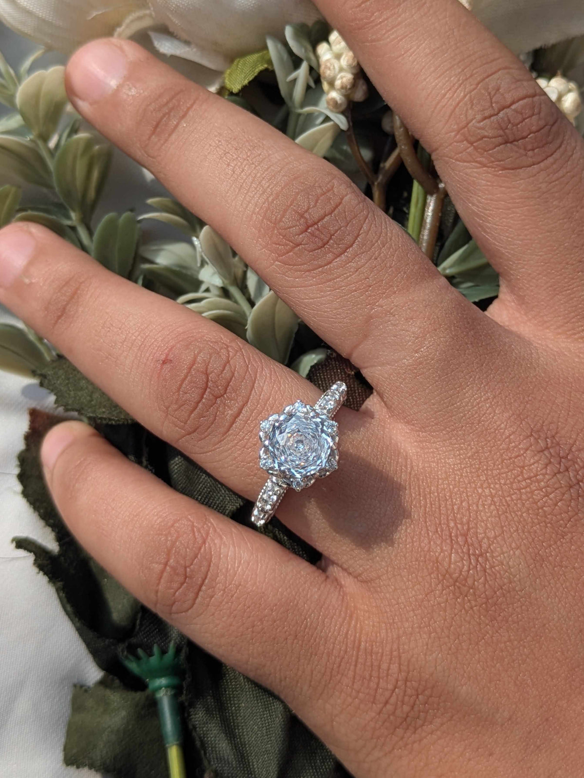 2Ct White Rose Cut Marell Luxe Round Solitaire Silver Ring For Women