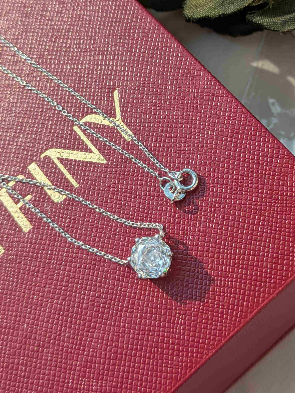 2Ct White Cut Pink Round Diamond Pendant